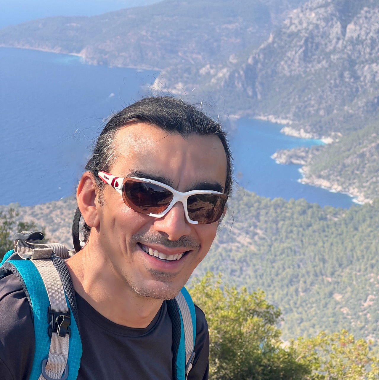 Hakan Y.