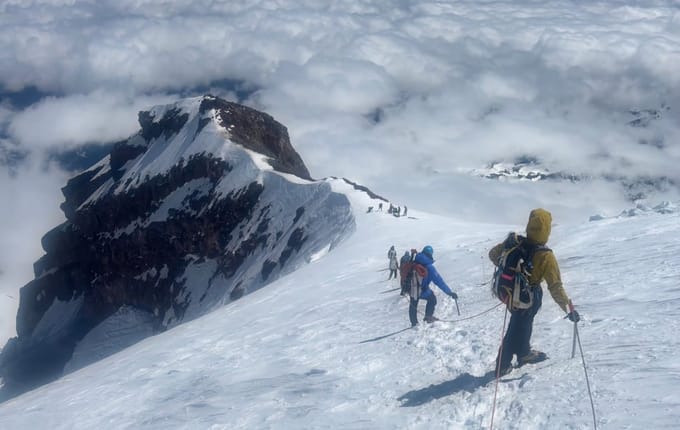 Mountaineering ascent of Mt Rainier